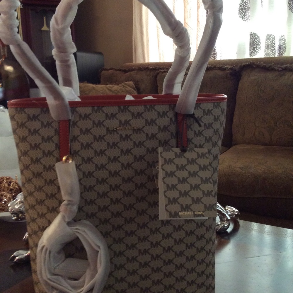 Emry Large Logo Tote